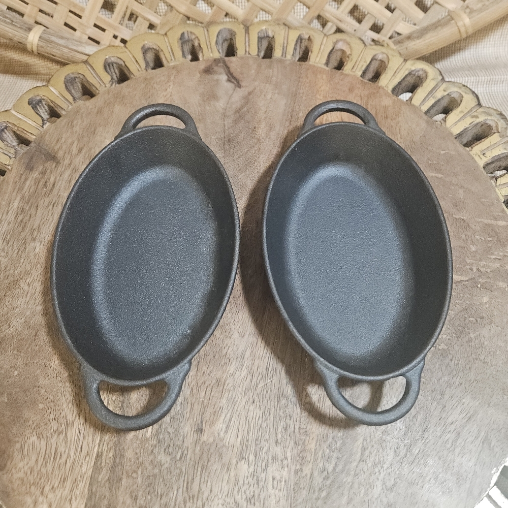 SET OF 2 PIONEER WOMAN MINI CAST IRON OVAL AU GRATIN SINGLE SERVE BAKING DISH - Picture 4 of 14